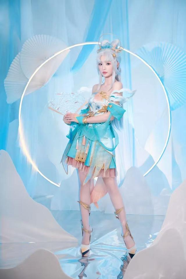 和平精英女子竞技秀场要来了❓女明星COS合集