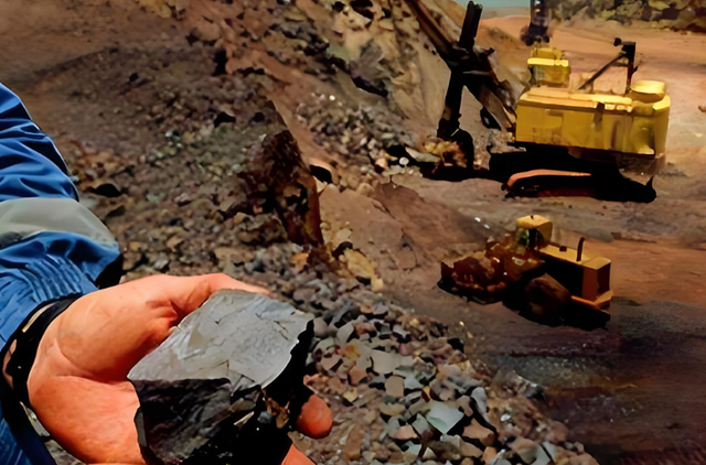 出大事了！中国又一伙伴倒向美国？撕毁合同，矛头直指中方！