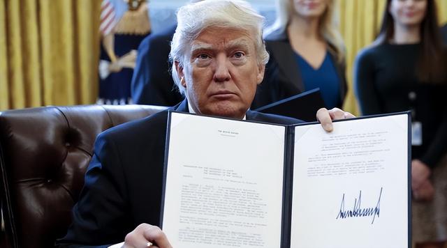 彻底不演了！特朗普宣布，从委扣押的中国油轮，将由美国永久保留