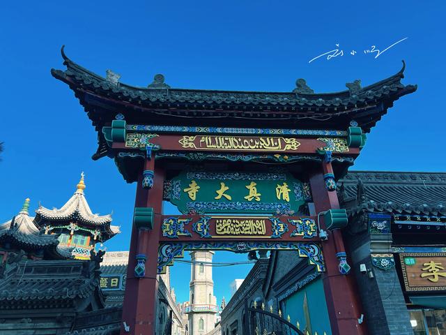 呼和浩特著名的“清真大寺”，游客都来打卡，还是全国重点文物？