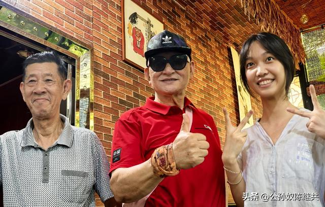 月港古街堤畔，听涛轩用餐：八方食客皆欣赏，小楼小院快乐悠长…