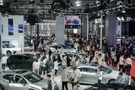 第十届长春汽车交易展览会11月7日举办图片