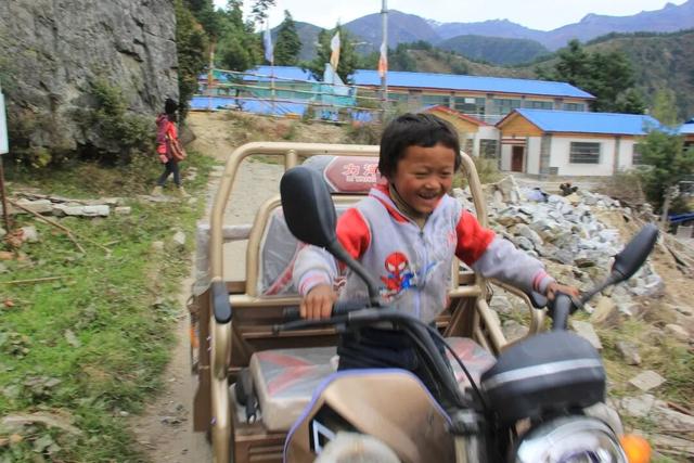 四季同框的秘境！西藏这个浓缩盆景美到不像在地球