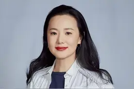 53岁“最低调”影后，结婚20年无儿无女，身价上亿却租房住在马场图片