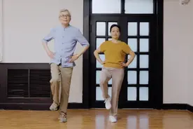 50岁后如果还能轻松做这个动作，说明你身体还“年轻”！图片