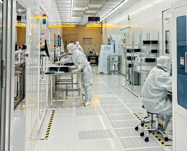 荷兰抢下安世半导体，欧洲多家车企芯片断供，或将面临严重打击