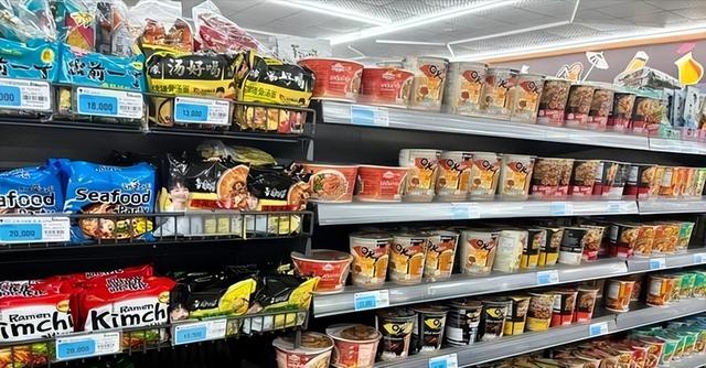 亚洲最穷国，落后中国30年，女性却惊人开放，很多土豪都想去定居