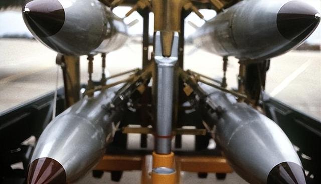 特朗普下令重启核试验，俄放话对等反制，核平衡出现危机！