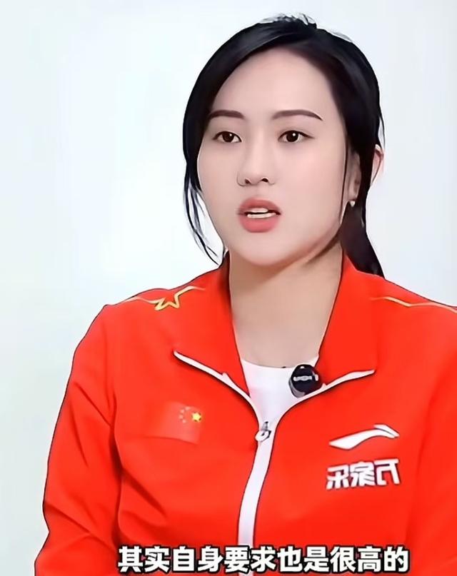 全红婵近照曝光变瘦很多，哥哥发声澄清谣言，官媒也来“打假”了