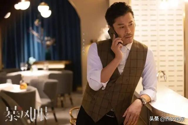 男演员宣布离婚：要养3个孩子和父母，以后将直播带货；此前曾承认家暴，斥责前妻是撒谎精