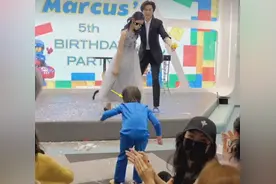 张柏芝包场为小王子庆生，5岁张礼承首露正面照，网友：颜值好高图片