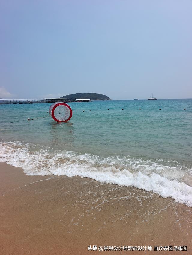 海南省三亚市亚龙湾海滩