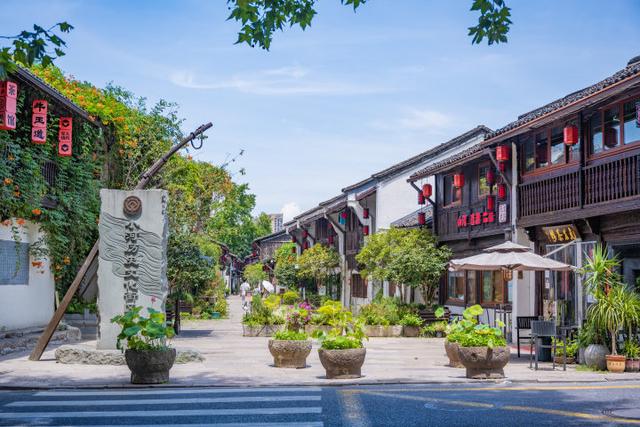 杭州发布“杭城青年爱情地图”，首批30个宝藏地点解锁城市浪漫新场景