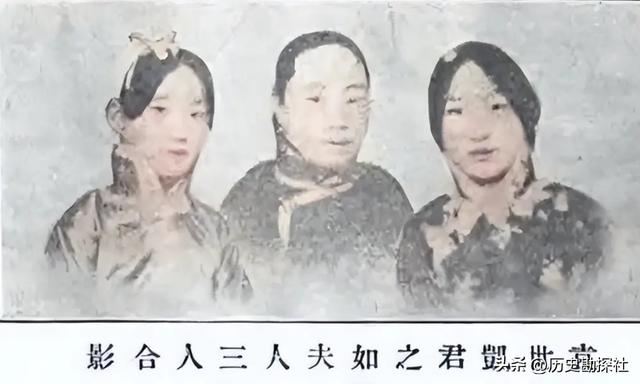 袁世凯的真实老照片：穿龙袍坐龙椅接受朝拜，姨太太确实漂亮！