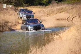 仰望U8下湘江，抖音直播科普与纪实图片