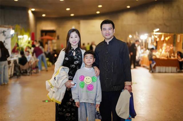 富阳这里，春日氛围感拉满！市民游客纷纷冒雨赶来……