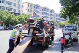 为什么电动车时速达到50km/h，却上的电自牌照？关键原因有2个图片