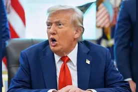 特朗普求了15天只为卖大豆？“中方终于松口，一架专机飞往美国”图片