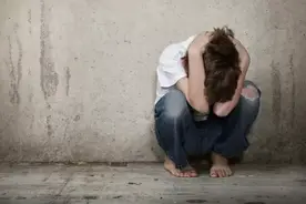 开学一个多月后，儿童精神科爆满！为什么抑郁的孩子越来越多图片