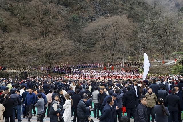 【文旅要闻】甘肃省“旅游促三交·共架同心桥”活动暨“如意甘肃・石榴花开”旅游线路发布仪式在陇南文县举行