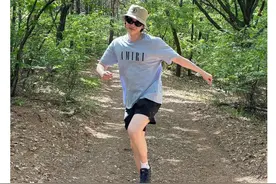 曾经的韩剧半边天李钟硕最新状态，被网友锐评了，好毒好犀利！图片