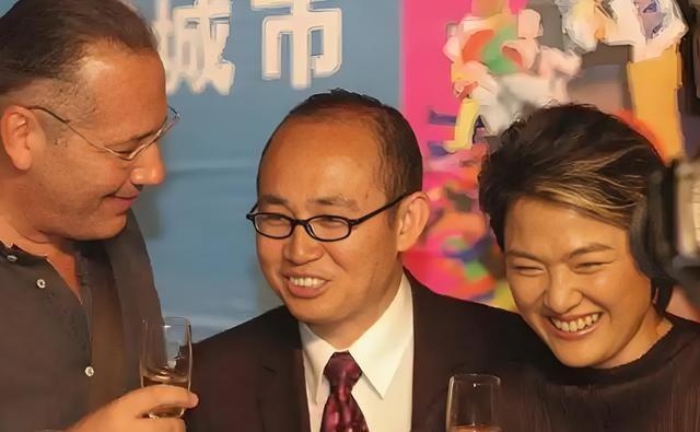 善恶终有报：疫情时对中国一毛不拔，却大方捐美国6亿，如今咋样