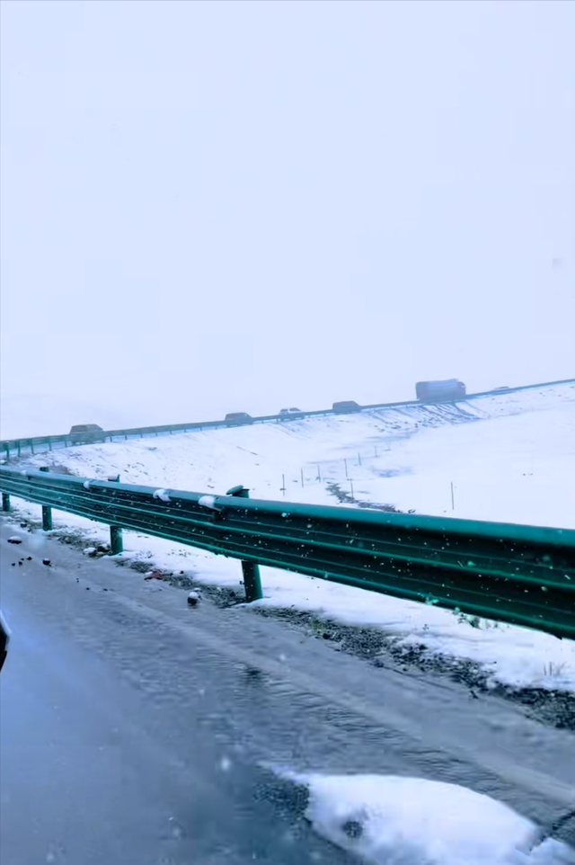 八月的祁连山，下了一场“冬天的雪”