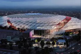 「贫民窟」里的百亿球馆图片