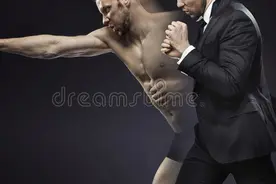 女人慕强就是拜金吗?图片