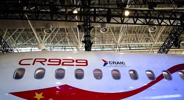 C929客机有多大？与C919同框差距显现，被称干线客机不是没道理