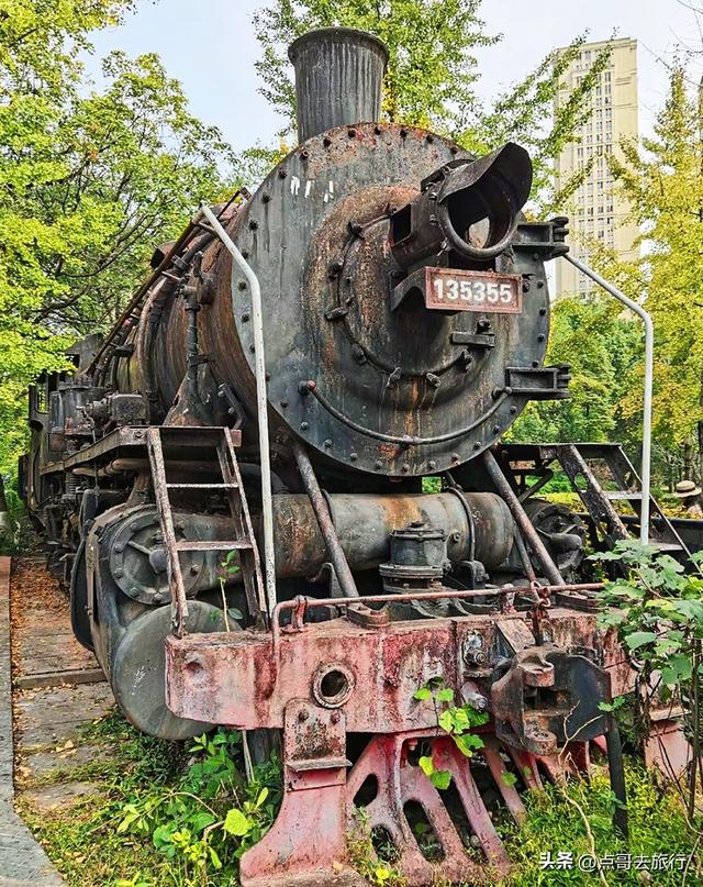 成都爆红的火车观赏地，被严重低估，拍照赏景超级惊艳，全部免费