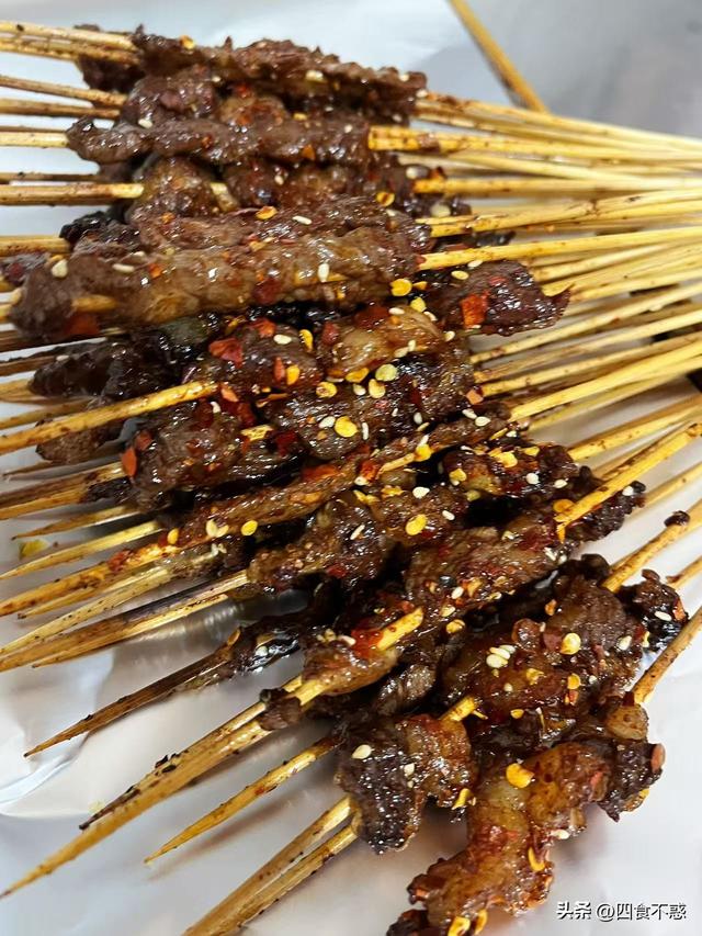 低调的昭通快藏不住了，其貌不扬的美食竟然这么好吃！