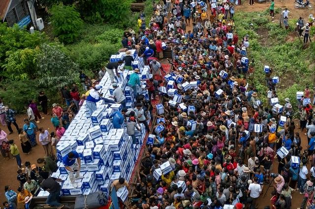 大结局来了？泰国口风变了，中国特使展开行动，27国要求停战