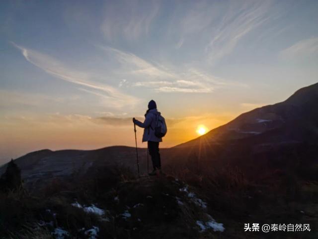 雪后初霁登顶嵯峨山，走荒野雪原，看千年悟空塔，感受历史的烟云