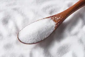 同样是盐，深井盐和海盐原来区别这么大，看完下次别再买错了图片