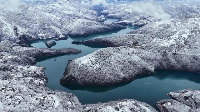 商洛2025年冬初雪