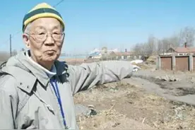 日本投降后，偷偷将毒气弹埋入我国，60年后老兵良心发现返回清理图片