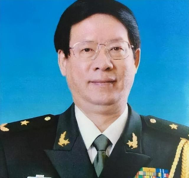 她是天生丽质的美女演员，嫁给军委副主席之子，离婚后成知名画家