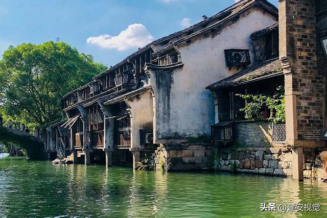 我在江南乌镇等你：中国最后的枕水人家，距杭州、苏州均为80公里