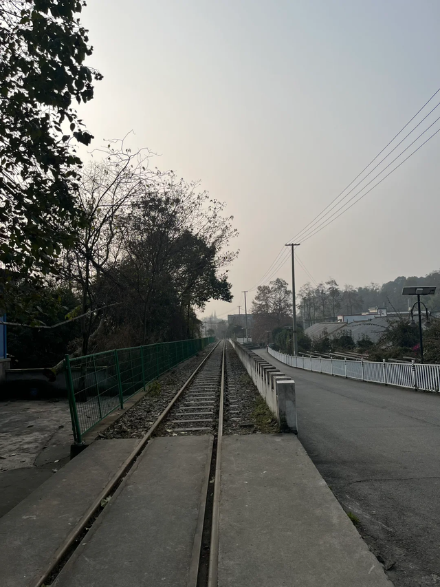 20元住一晚包三餐的小众千年古寺，就在成都1.2h直达的这里！