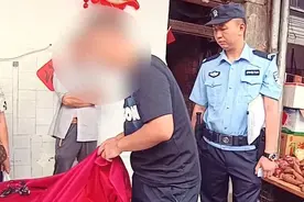 大爷掏耳朵遭骗3400元！这种街头骗局打着免费招牌，专门针对中老年人图片