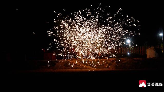 泰山石敢当文化园：暑期“日夜双生”模式引客来 文旅融合点燃消费热