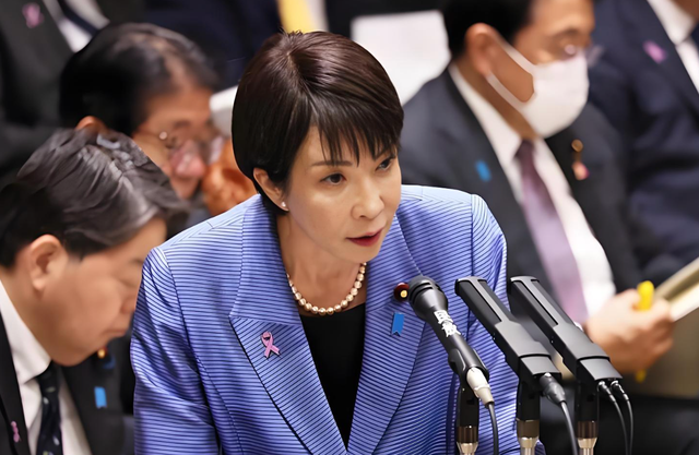 日本开始"内乱"	，高市或将下台，日商界再提访华，求中国网开一面