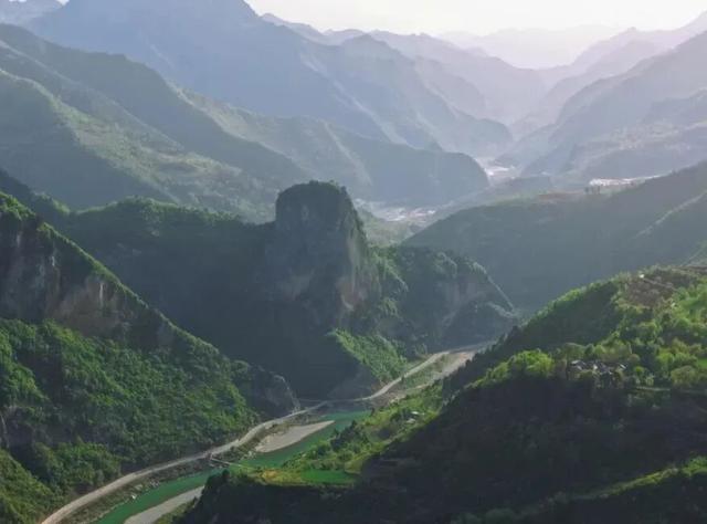 山水藏秘境 文脉贯古今——“走进嘉陵江大峡谷”系列报道（一）