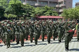 台军明年再加薪，战斗部队排长月薪超2万！以武谋“独”买命难图片