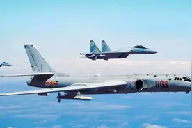 中国空军导弹奶牛：苏-35图片