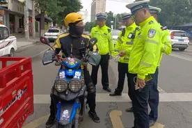 榆中公安交警持续开展电动车整治行动图片