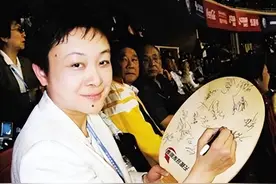 何智丽：入日籍改名小山智丽，击败邓亚萍大喊哟西，后来过得如何图片