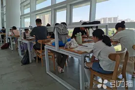 暑期苏州图书馆总馆延长开放时间图片