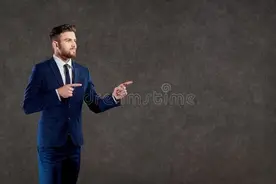 34岁女子回村盖房，网上招上门女婿，寻找幸福的奋斗故事图片